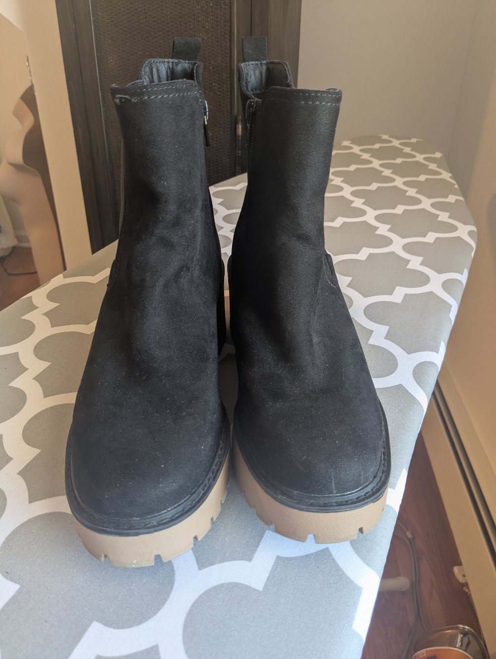 Universal Thread. Black Suede Platform Chelsea Boots